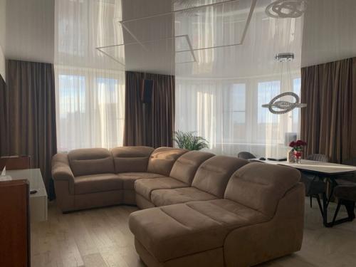 Наша гостинная объединенная с кухней. 05