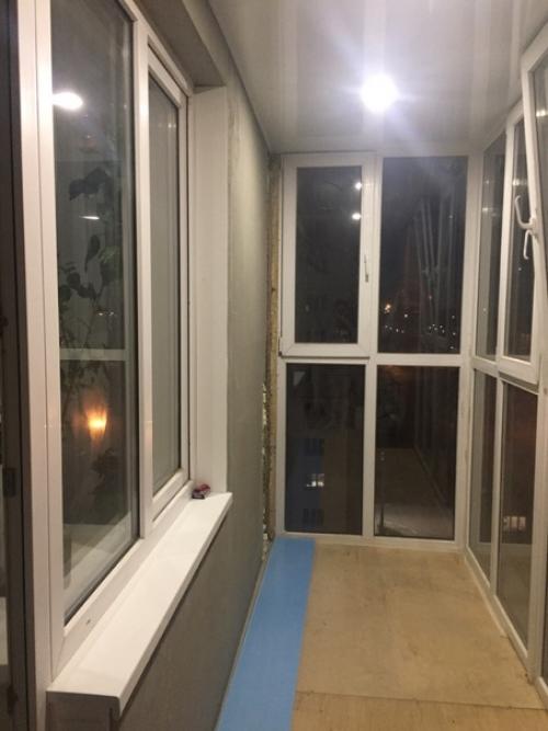 Наш уютненький балкончик, привели его в цивильное состояние так сказать. 06