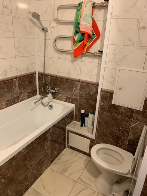 Heдopoгoй peмoнт вaннoй кoмнaты cвoими pyкaми. 04