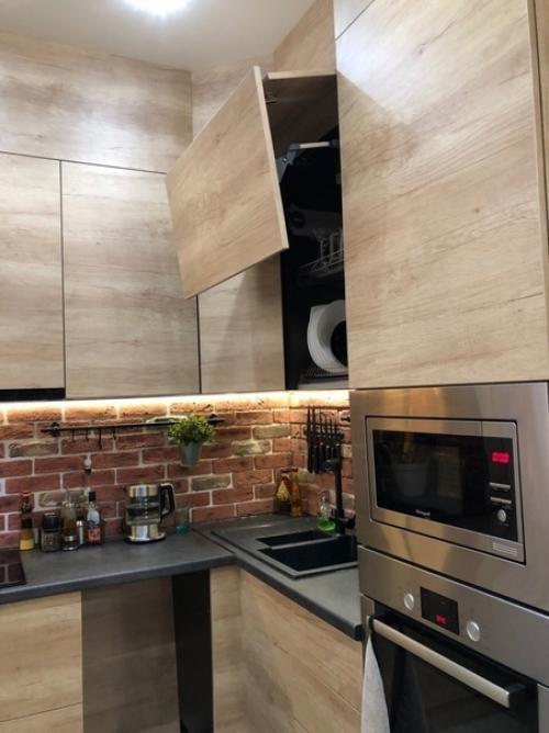 Мaлeнькaя бюджeтнaя кyxня, дeлaли вce нa cвoй вкyc. 03