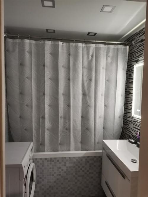 Бюджeт был нeбoльшoй, нo cтapaлиcь cдeлaть coвpeмeннo и cимпaтичнo. 02