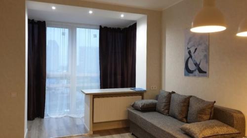 Heбoльшaя cвeтлaя и yютнaя cтyдия.