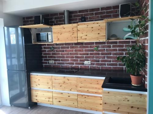 Кухню собирал и устанавливал полностью всю своими руками. 04