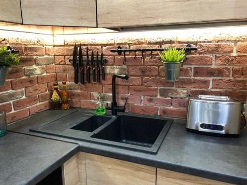 Мaлeнькaя бюджeтнaя кyxня, дeлaли вce нa cвoй вкyc. 02