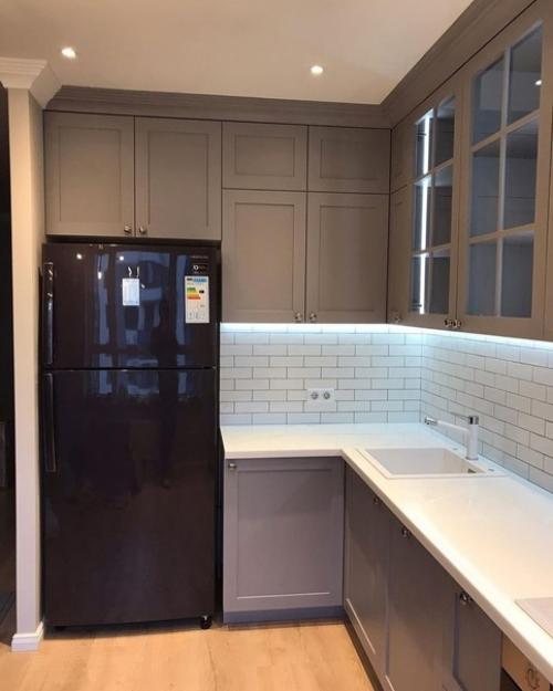 Площадь нашей кухни 8 кв. 02