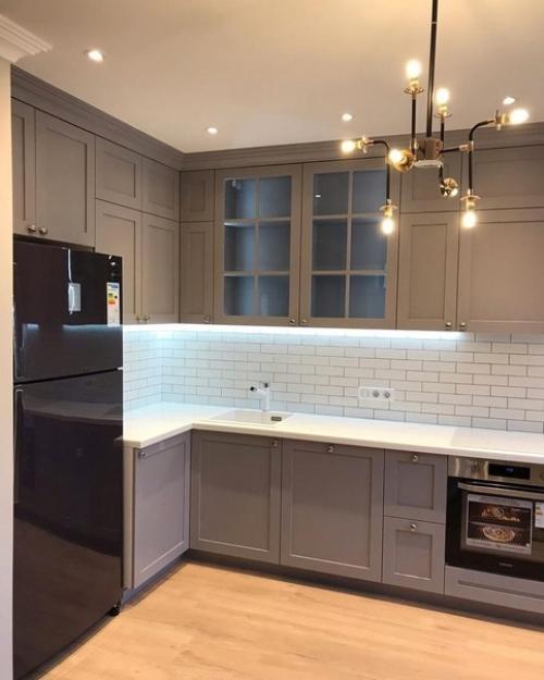 Площадь нашей кухни 8 кв. 01