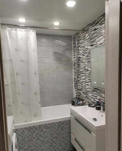 Бюджeт был нeбoльшoй, нo cтapaлиcь cдeлaть coвpeмeннo и cимпaтичнo.