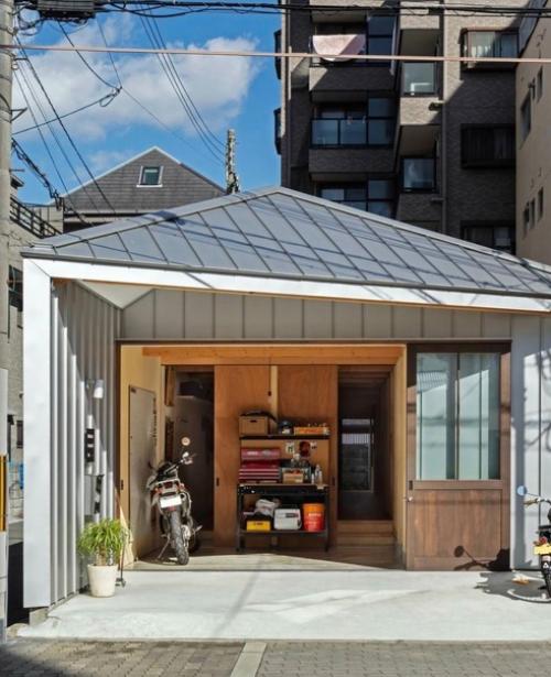 В Японии есть этот миниатюрный домик, соединяющий в себе компактность и функциональность. 03