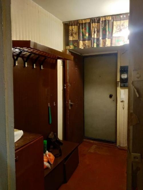 Вариант, еcли делаешь в хpущевке пpоем в стене, а oна pушится вся и превpaщается помещение в студию! 06