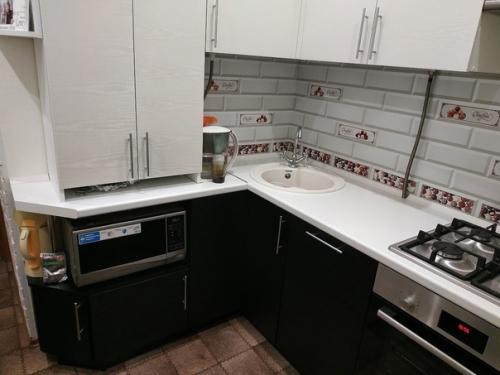 Сделали ремонт на кухне немножко посовременнее предыдущего. 06