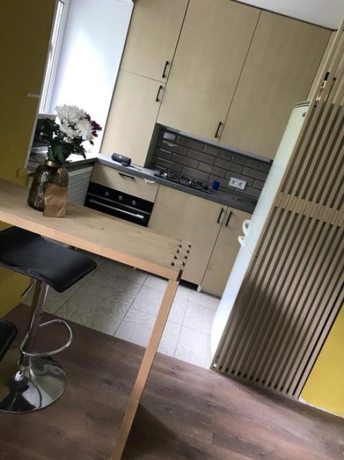 Кухни щас стоят столько, что трудно подступиться.