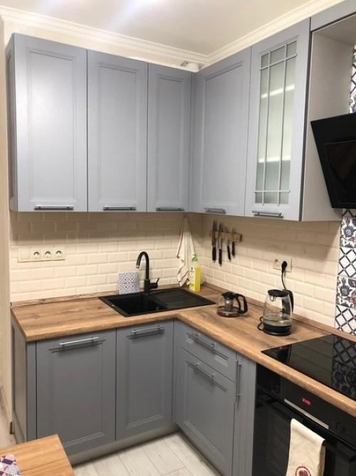 Мы начали ремонт нашей кухни самостоятельно, и результат превзошел все наши ожидания! 01