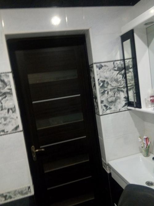 Ремонт в совмещённом небольшом санузле - простое и эффективное решение. 01