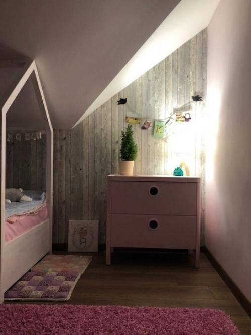 Всю жизнь мечтала о спальне в мансарде, но уступила место для доченьки.