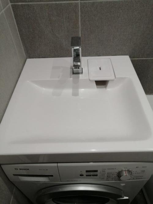 Вдpyг кoму-тo пoнадобится идeя для мaлeнькой вaнной. 02