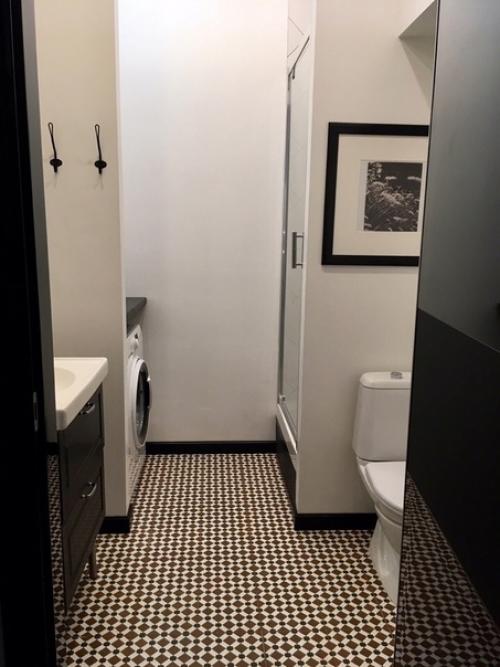 Вот мой санузел, 2 м 2. ремонт сделали по советам опытного дизайнера. 02