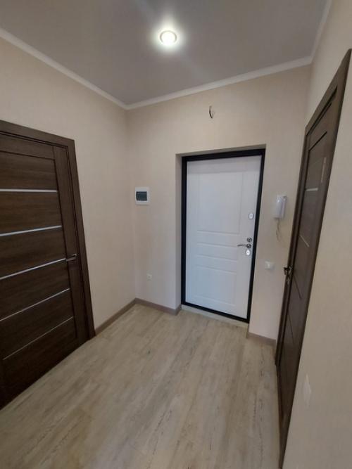 Такая отделка у нас в квартире новостройке вышла. 06