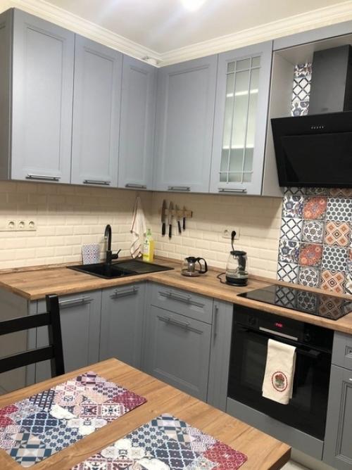 Мы начали ремонт нашей кухни самостоятельно, и результат превзошел все наши ожидания!