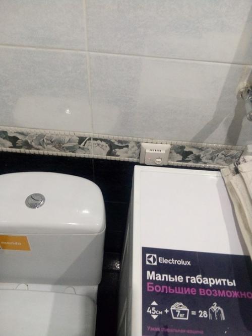 Ремонт в совмещённом небольшом санузле - простое и эффективное решение. 03