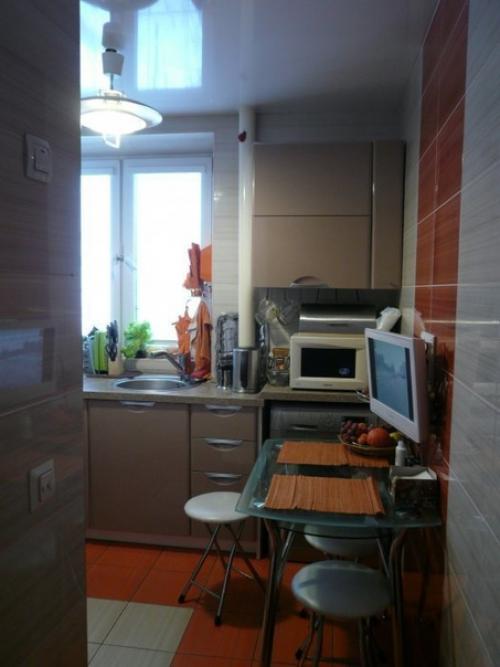 А вот и моя небольшая кухонька. 01