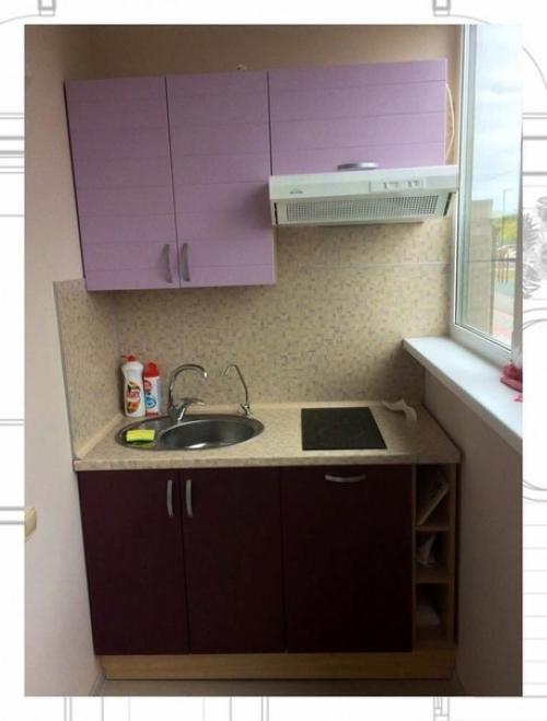 Хочу показать вам мою кухню, которую мы разместили не балконе.