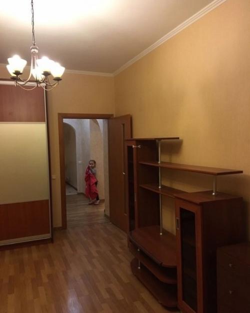 Я бы не сказал, что у нас было как то плохо, просто захотелось комнату посветлее. 03