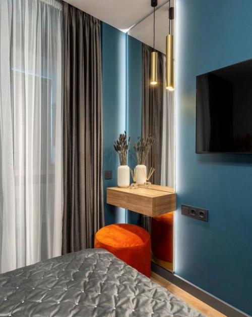 Несмотря на ограничения по размеру, в этой маленькой квартире тоже можно сделать что-то крутое. 04