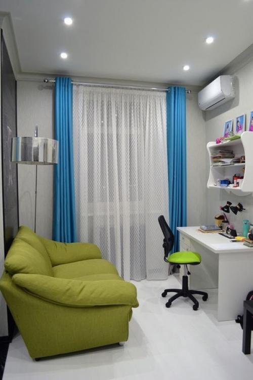 Сидели вместе с дочкой и выбирали, какую комнату ей сделать. 01