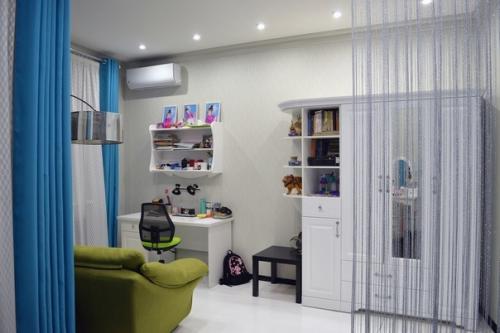 Сидели вместе с дочкой и выбирали, какую комнату ей сделать. 04