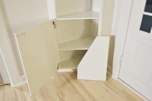 Хочу вам продемонстрировать мой угловой шкафчик, который собирал самостоятельно.