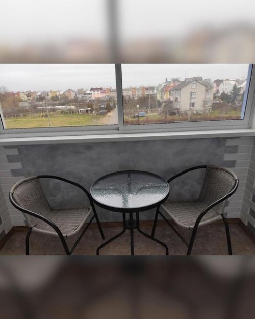 Хозяева этой квартиры без лишних затрат и своими силами сделали ремонт. 05