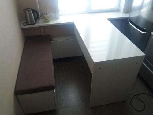 Сделайте свою небольшую кухню максимально функциональной с нашими идеями для компактной организации пространства.