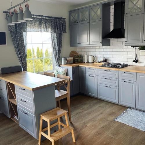 Я не могу не похвастаться нашим красавчиком домом с ремонтом. 01