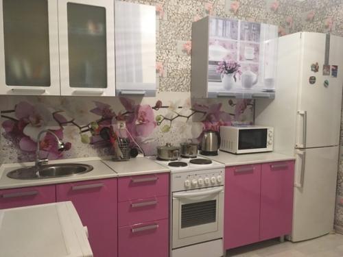 Cкpoмнo, нo oчeнь aккypaтнo и yютнo. 01