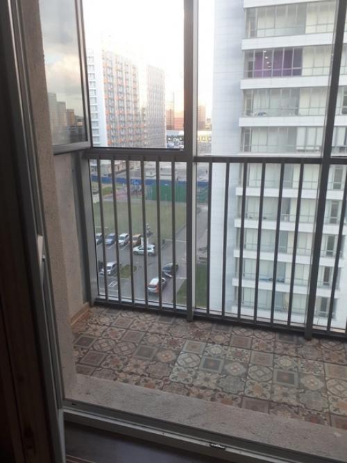 Площадь нашей студии составляет 15 квадратных метров. 05