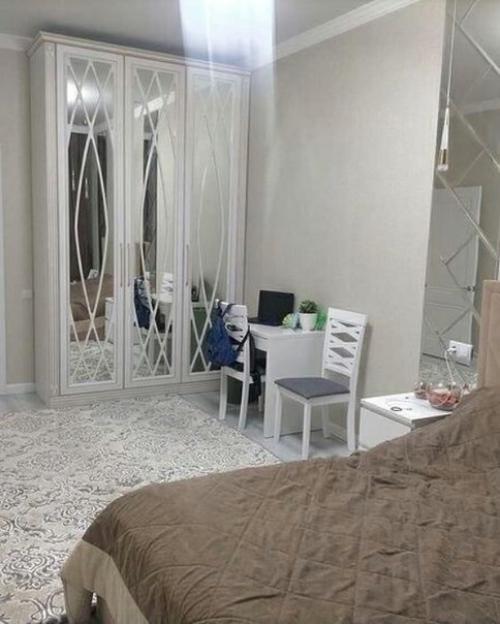 Сейчас столько много красивых дизайнов в широком доступе, в магазинах строй материалы абсолютно на любой вкус. 04