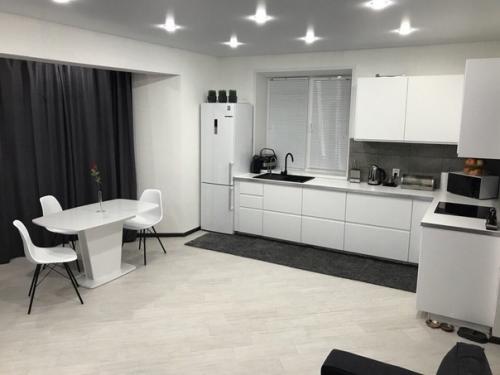 Показываем, как мы сделали ремонт нашего загородного коттеджа, решили сделать посветлее интерьер, не любим темные тона. 08