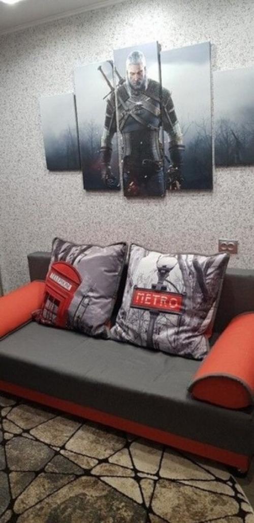 Комната нашего одиннадцати летнего сына, обновили буквально за пару дней, ничего сложного не было. 02