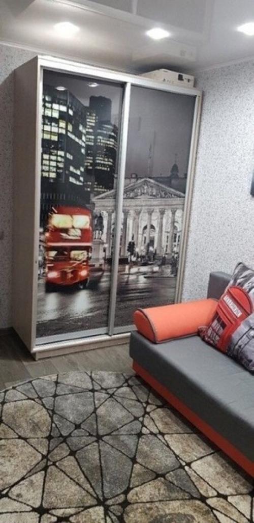 Комната нашего одиннадцати летнего сына, обновили буквально за пару дней, ничего сложного не было. 03