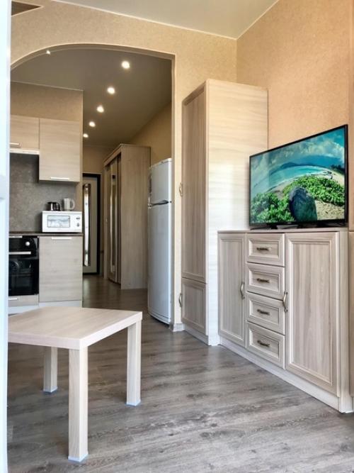 Площадь нашей студии составляет 15 квадратных метров. 02