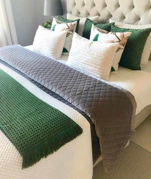 Квартира, которую вы видите, явно не оставит равнодушным никого, кто в нее заходит. 01