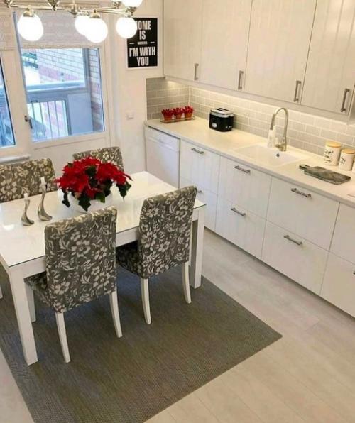 Квартира, которую вы видите, явно не оставит равнодушным никого, кто в нее заходит. 06