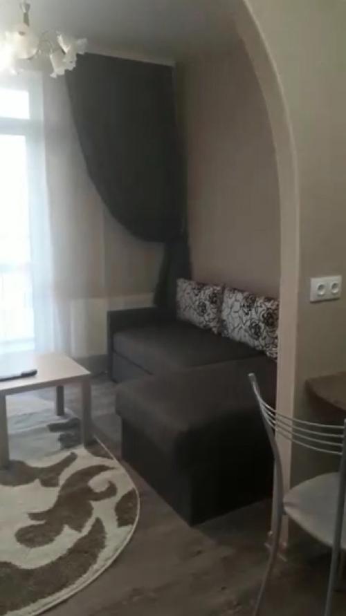 Площадь нашей студии составляет 15 квадратных метров. 04