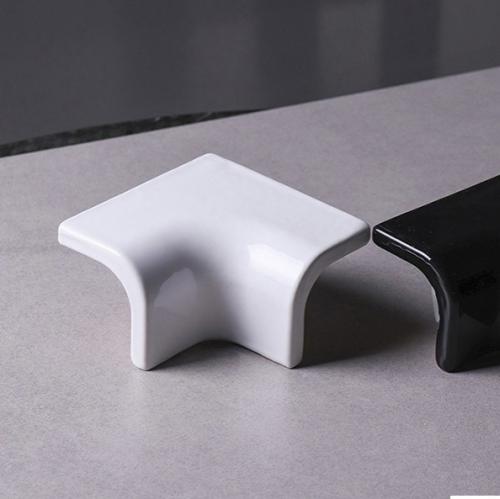 Китайские производители свою инновационность и заботу о безопасности продемонстрировали. 04