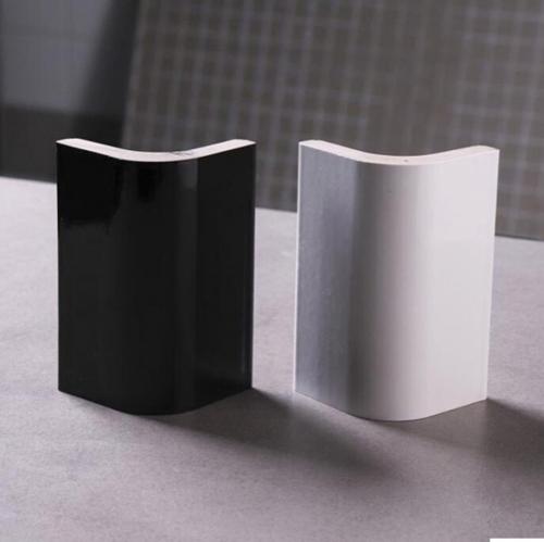 Китайские производители свою инновационность и заботу о безопасности продемонстрировали. 03