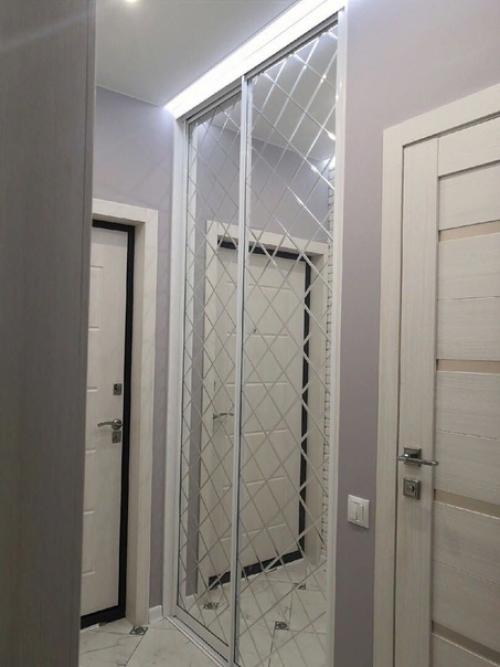 Наше семейное гнездышко, все старались расставить максимально компактно. 08