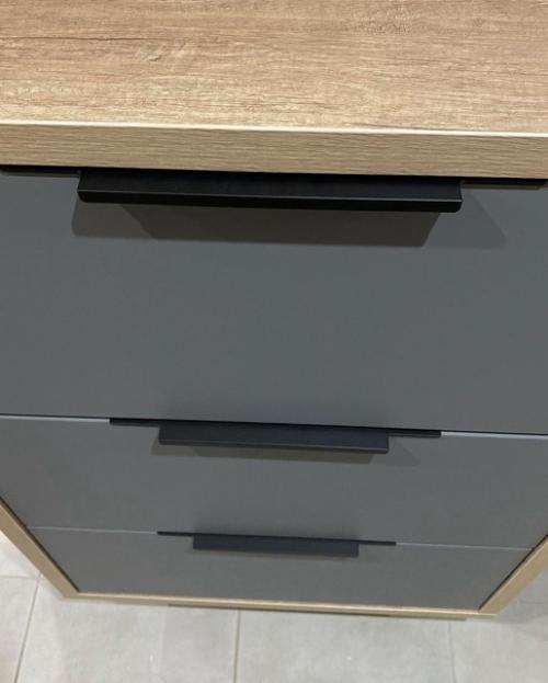 Наша прихожка.  Мы не стали ставить шкафов и прочего, чтобы сохранить побольше места и уюта. 06