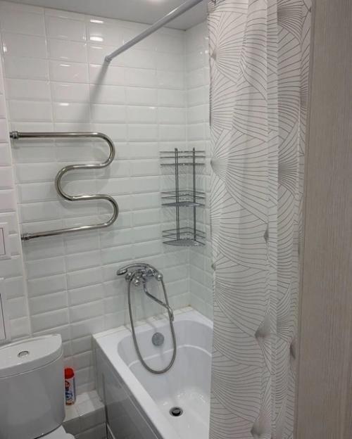 Стоял вопрос, либо купить однушку, но при этом еще взять кредит, про ремонт вобще молчу, либо студию и при этом бюджет еще на ремонт остался бы. 04