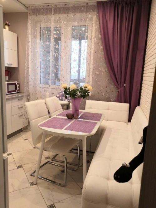 Наше семейное гнездышко, все старались расставить максимально компактно. 03