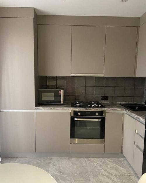 Наша двушка, без всяких наворотов, все по простому, но со вкусом. 02